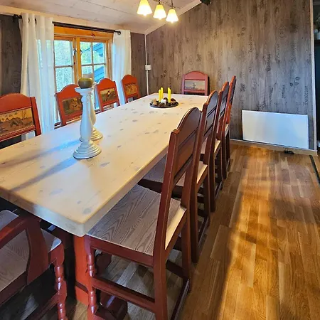 3 Bedroom Amazing In Prázdninový dům Eggedal