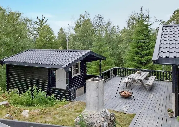 Semesterbostad 3 Bedroom Amazing In